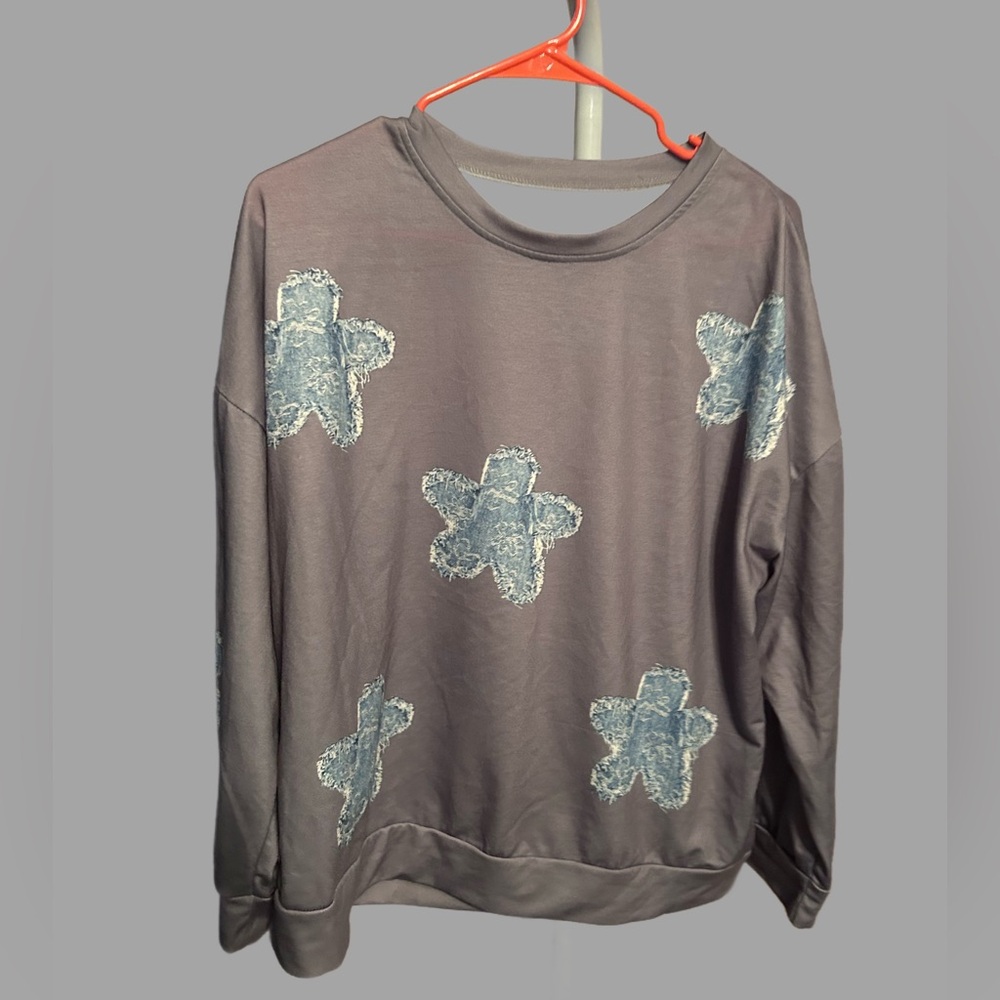 Light Sweatshirt, gray with blue stars